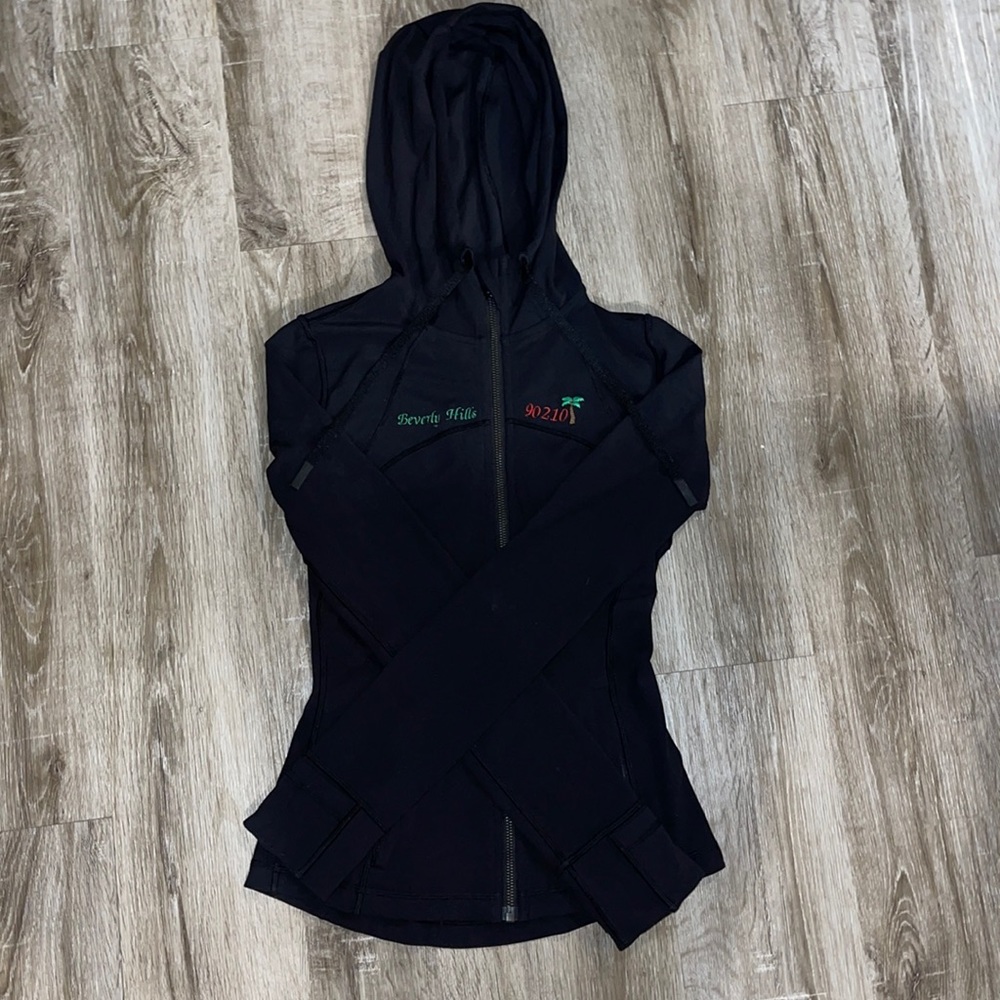 LULU LEMON DEFINE HOODED JACKET